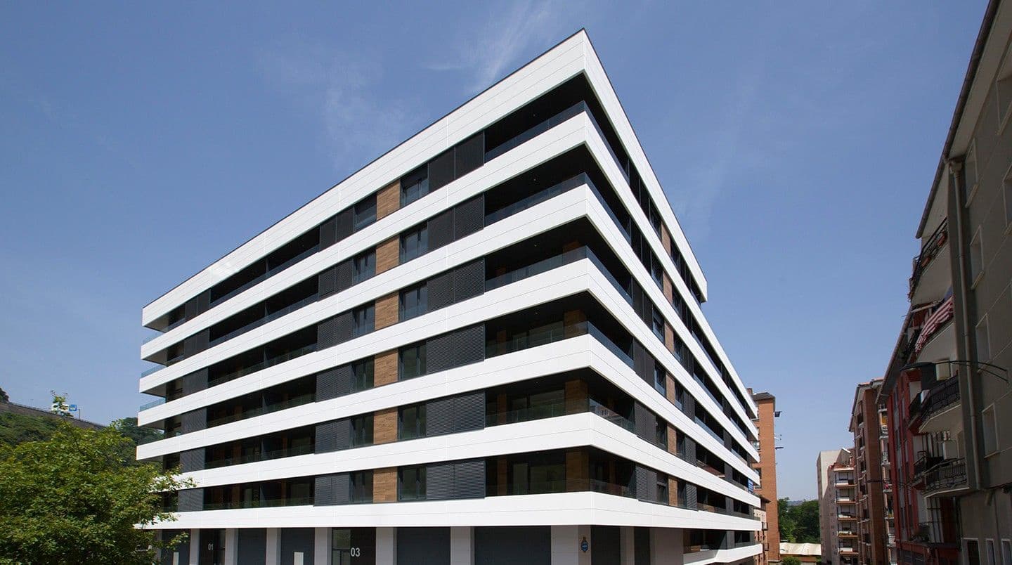 Erhverv til salg i Bilbao - € 82.000 (Ref: 8998331)