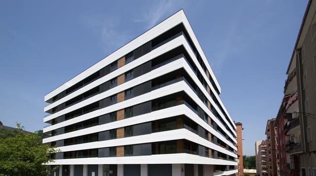 Kaupallinen myytävänä paikassa Bilbao - 82 000 € (Ref: 8998331)