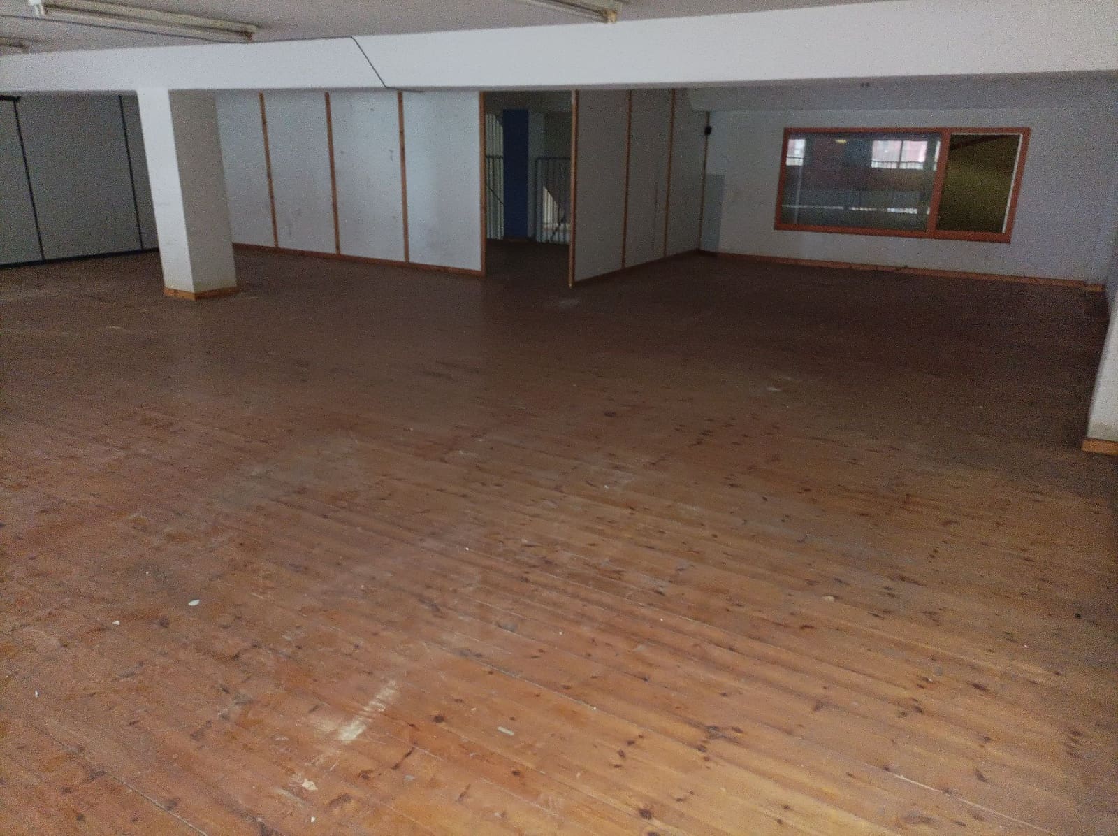 Erhverv til salg i Torrelavega - € 249.300 (Ref: 8998334)