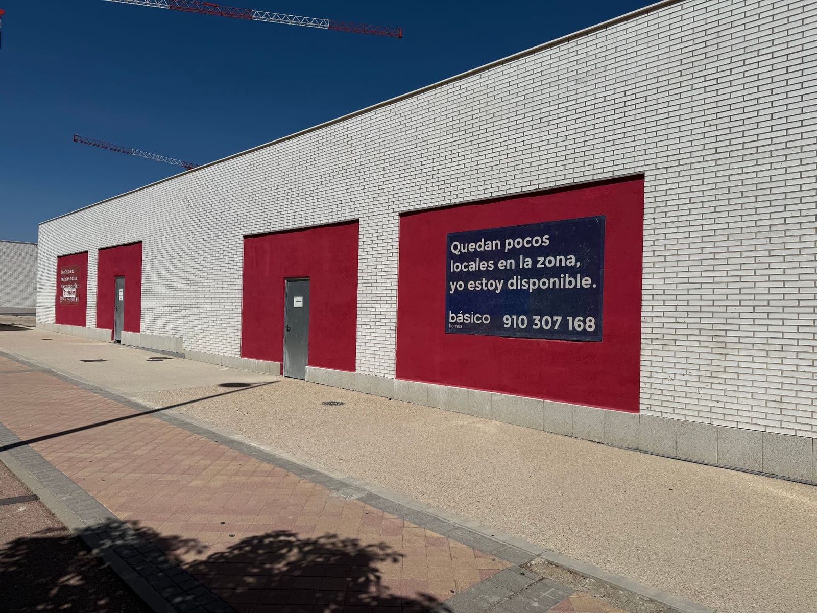 Commerciale da affittare in Tres Cantos - 2.500 € (Rif: 8998336)