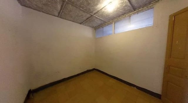 4 sovrum Lägenhet till salu i Anglès - 67 100 € (Ref: 8998338)