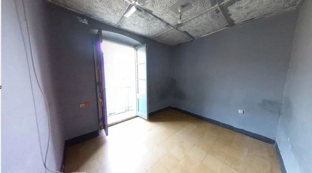 4 sovrum Lägenhet till salu i Anglès - 67 100 € (Ref: 8998338)