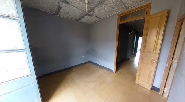 4 sovrum Lägenhet till salu i Anglès - 67 100 € (Ref: 8998338)