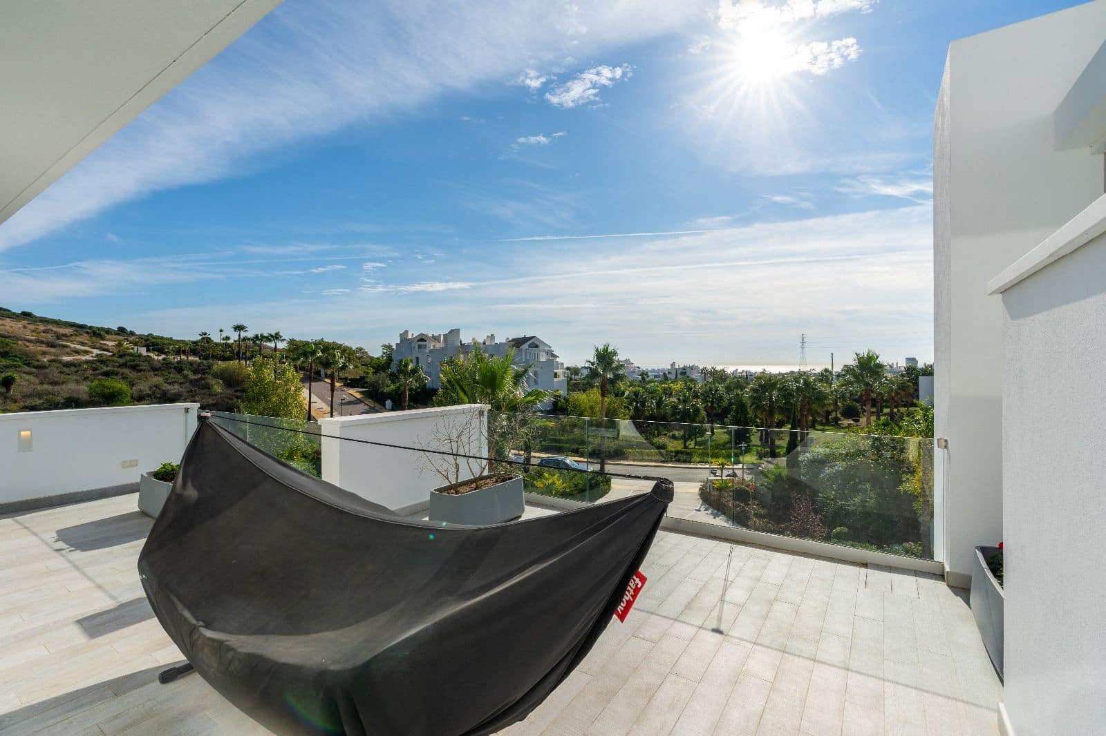 3 soverom Penthouse til salgs i Estepona med svømmebasseng garasje - € 790 000 (Ref: 8998342)