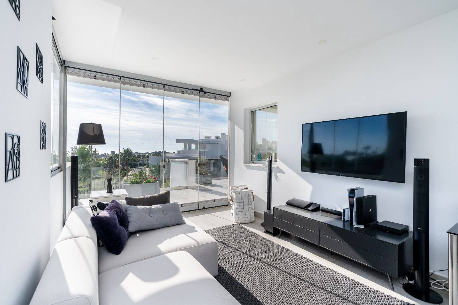 3 soverom Penthouse til salgs i Estepona med svømmebasseng garasje - € 790 000 (Ref: 8998342)