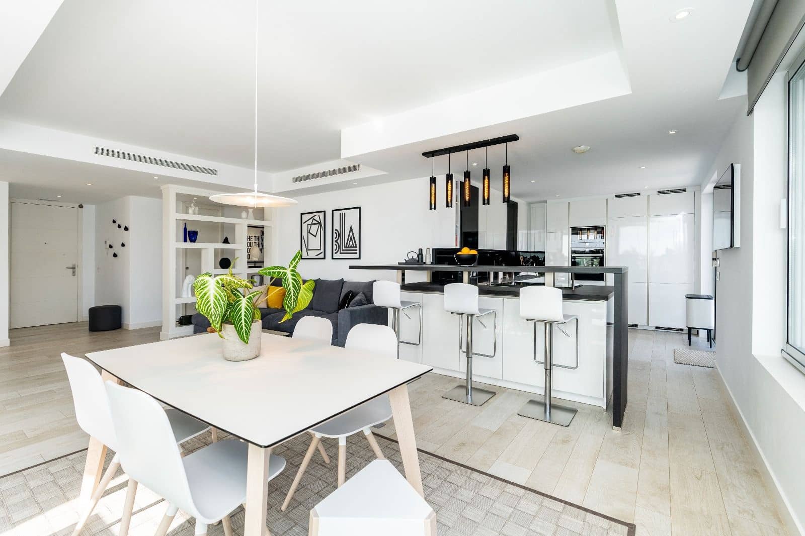 3 soverom Penthouse til salgs i Estepona med svømmebasseng garasje - € 790 000 (Ref: 8998342)