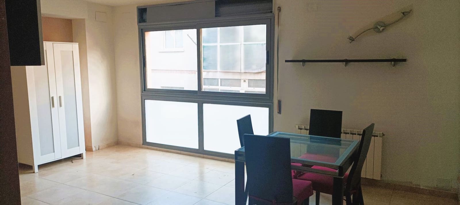 3 soveværelse Semi-Rækkehus til salg i Corbera de Llobregat - € 246.000 (Ref: 8998346)