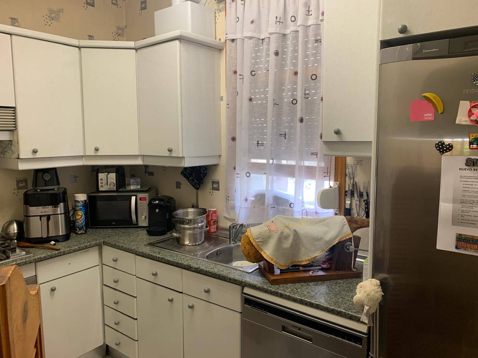 4 slaapkamer Villa te koop in Madrid stad met garage - € 850.000 (Ref: 8998347)