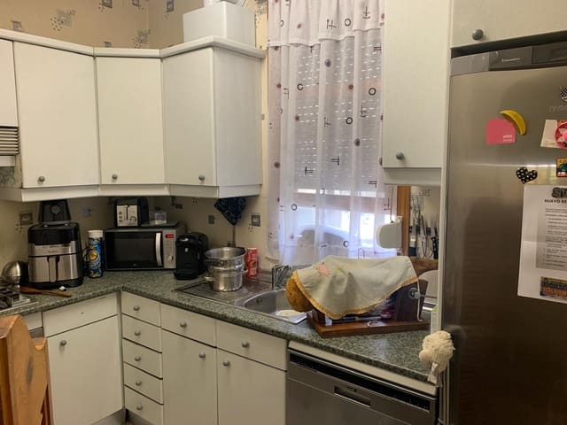 4 slaapkamer Villa te koop in Canillas, Madrid stad met garage - € 850.000 (Ref: 8998347)