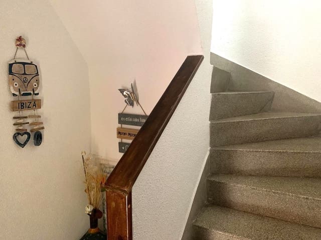 4 slaapkamer Villa te koop in Canillas, Madrid stad met garage - € 850.000 (Ref: 8998347)