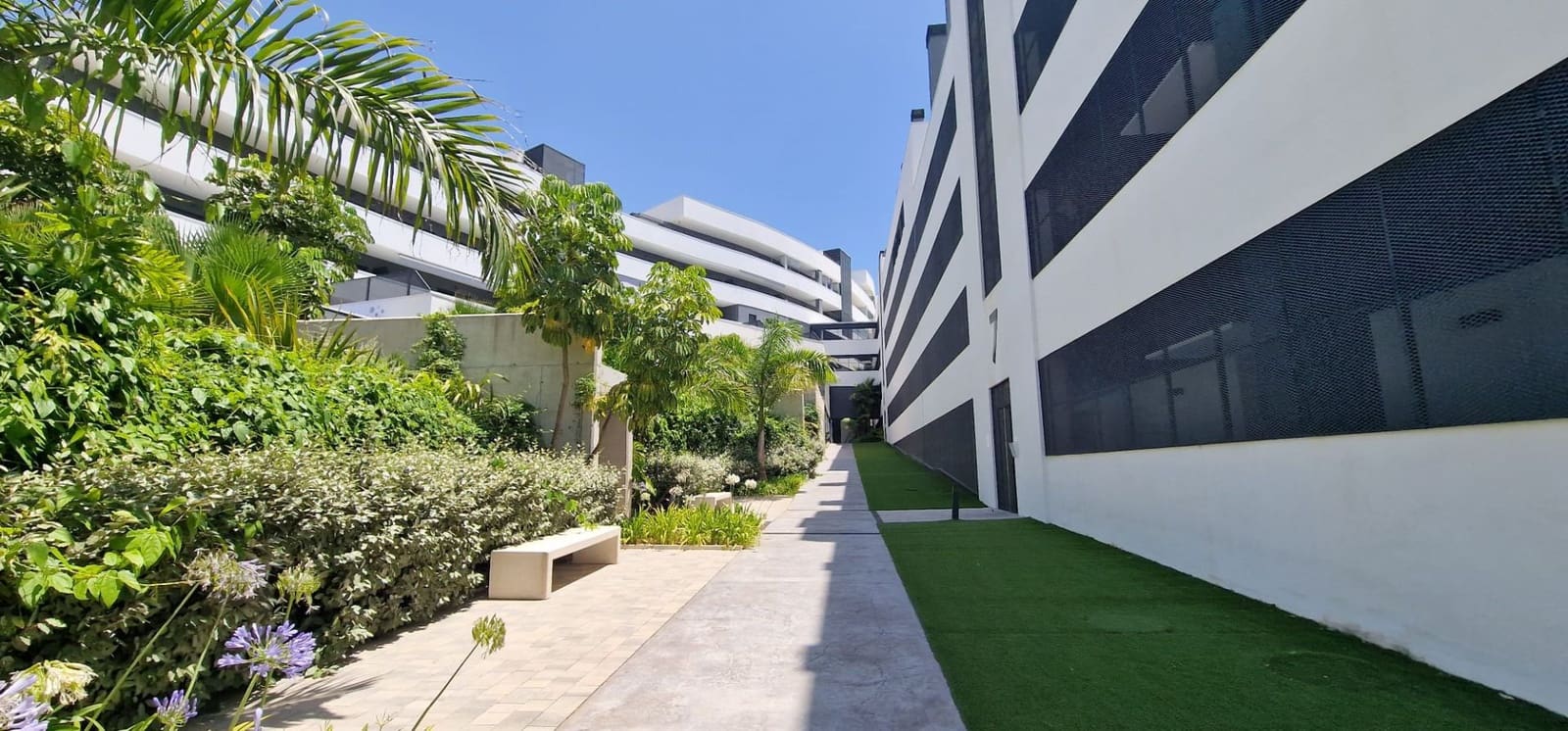 2 slaapkamer Penthouse te koop in Estepona met zwembad garage - € 590.000 (Ref: 9150635)