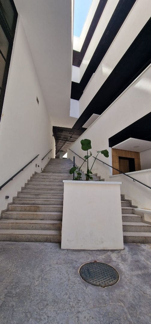 2 slaapkamer Penthouse te koop in Estepona met zwembad garage - € 590.000 (Ref: 9150635)