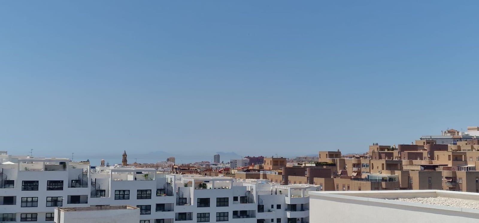 2 slaapkamer Penthouse te koop in Estepona met zwembad garage - € 590.000 (Ref: 9150635)