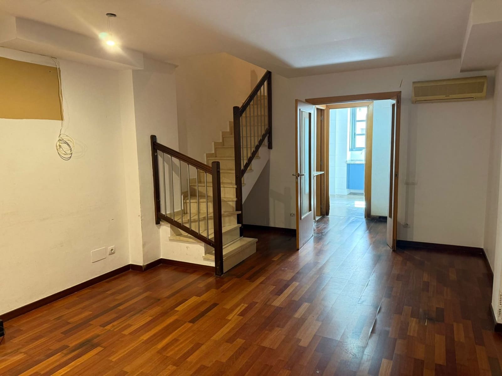 3 soveværelse Lejlighed til salg i Barcelona by - € 359.000 (Ref: 9231940)