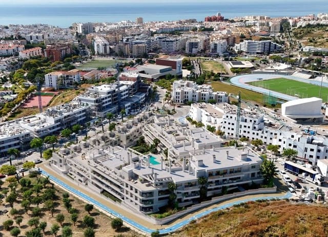 2 makuuhuone Asunto myytävänä paikassa Zona Calvario, Estepona mukana uima-altaan 
autotalli - 380 000 € (Ref: 9593213)