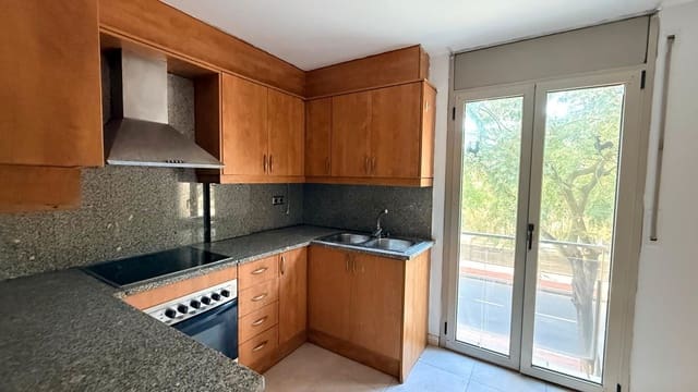 3 sovrum Lägenhet till salu i Llançà med garage - 227 200 € (Ref: 9635081)