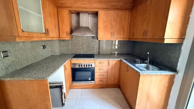 3 sovrum Lägenhet till salu i Llançà med garage - 227 200 € (Ref: 9635081)