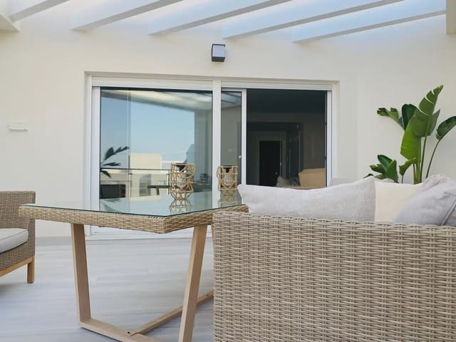 2 makuuhuone Kattohuoneisto myytävänä paikassa El Playazo, Vera mukana uima-altaan 
autotalli - 315 000 € (Ref: 9932343)