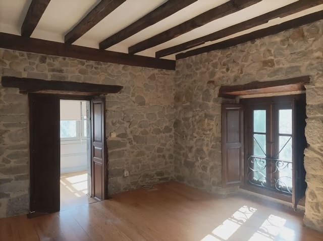 9 bedroom Hotel for sale in Soba - € 556,200 (Ref: 9940821)
