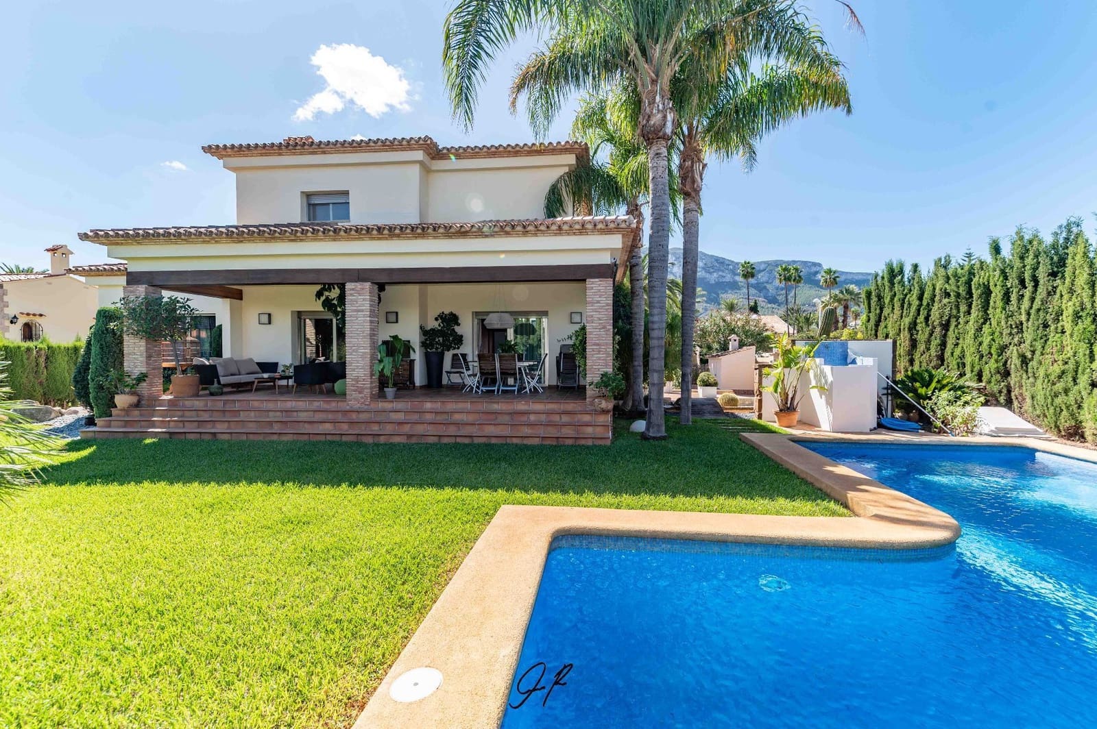 6 soverom Villa til salgs i Denia med svømmebasseng garasje - € 1 400 000 (Ref: 8787642)