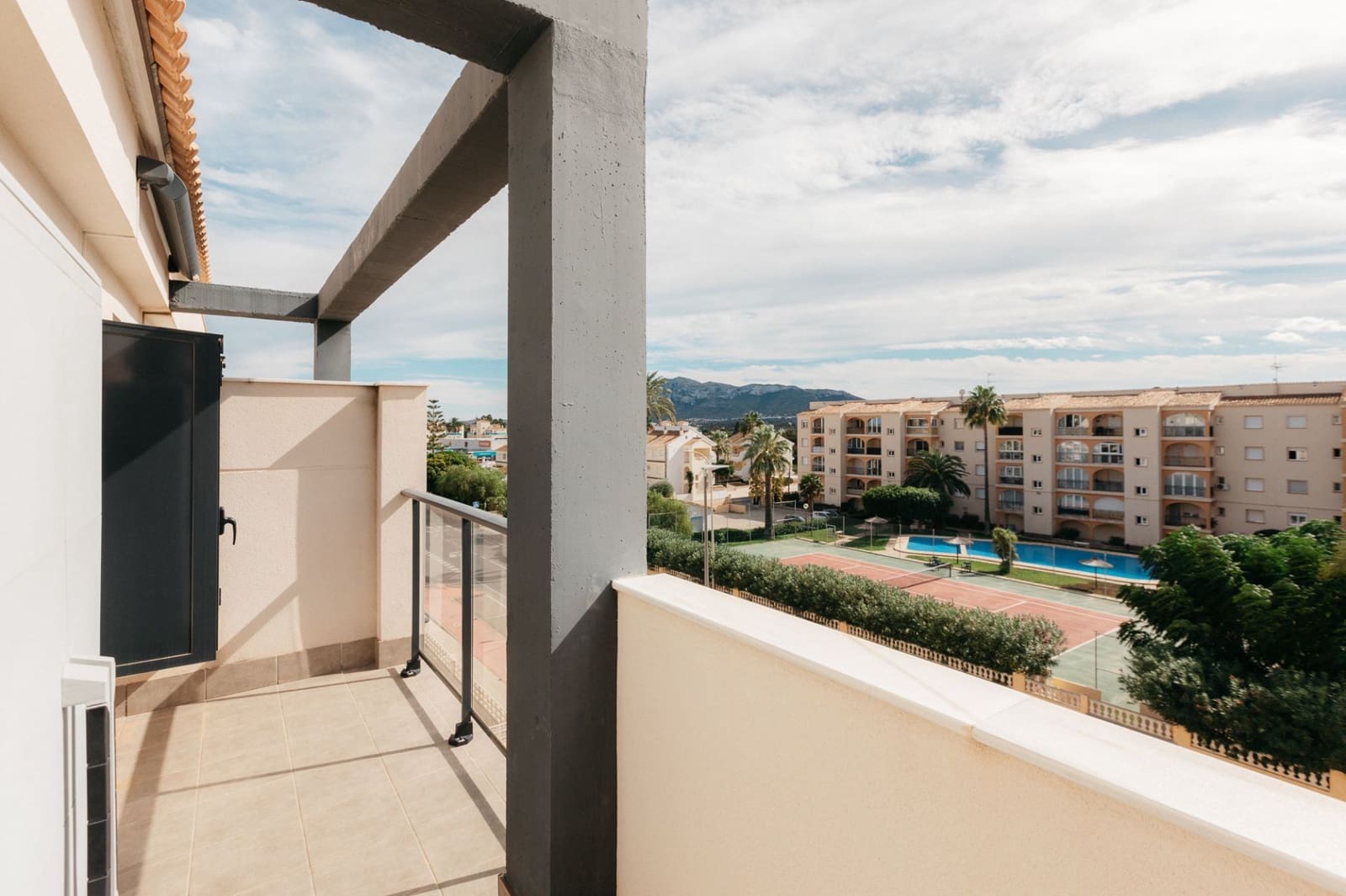 3 soveværelse Penthouse til salg i Denia med swimmingpool garage - € 450.000 (Ref: 8787662)