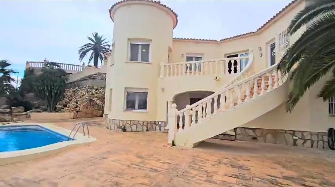 4 camera da letto Villa in vendita in Denia con piscina - 600.000 € (Rif: 8787666)