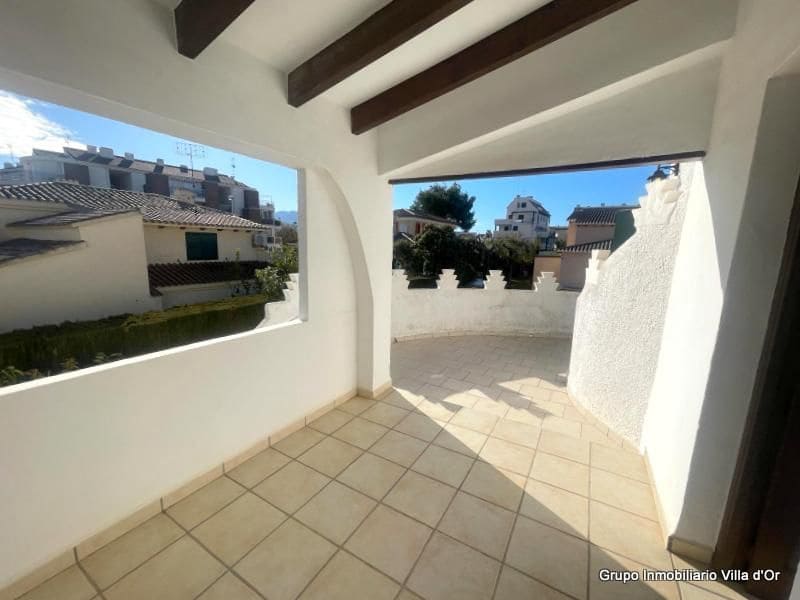 6 sovrum Villa till salu i Denia med pool - 598 000 € (Ref: 8787669)