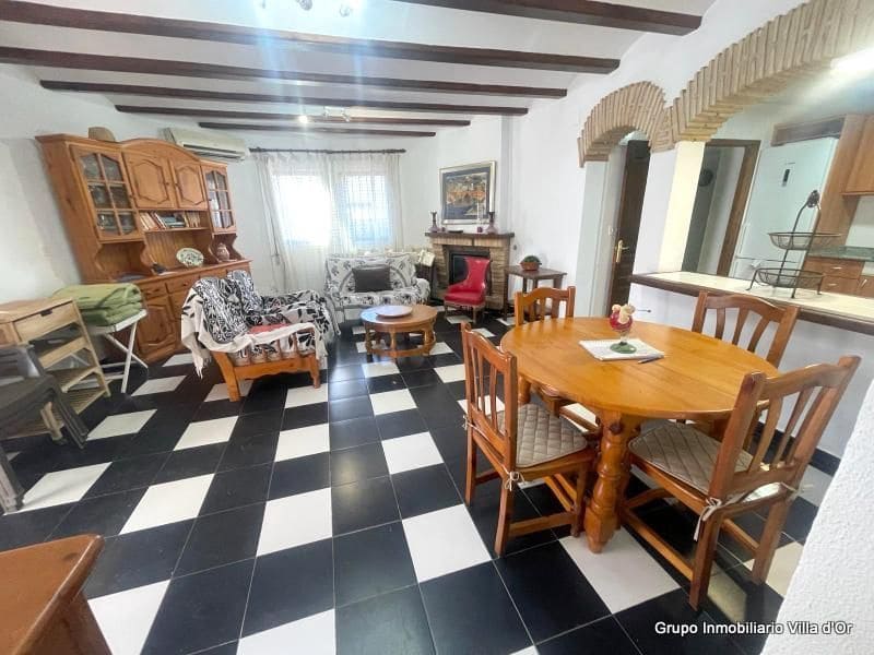 6 sovrum Villa till salu i Denia med pool - 598 000 € (Ref: 8787669)