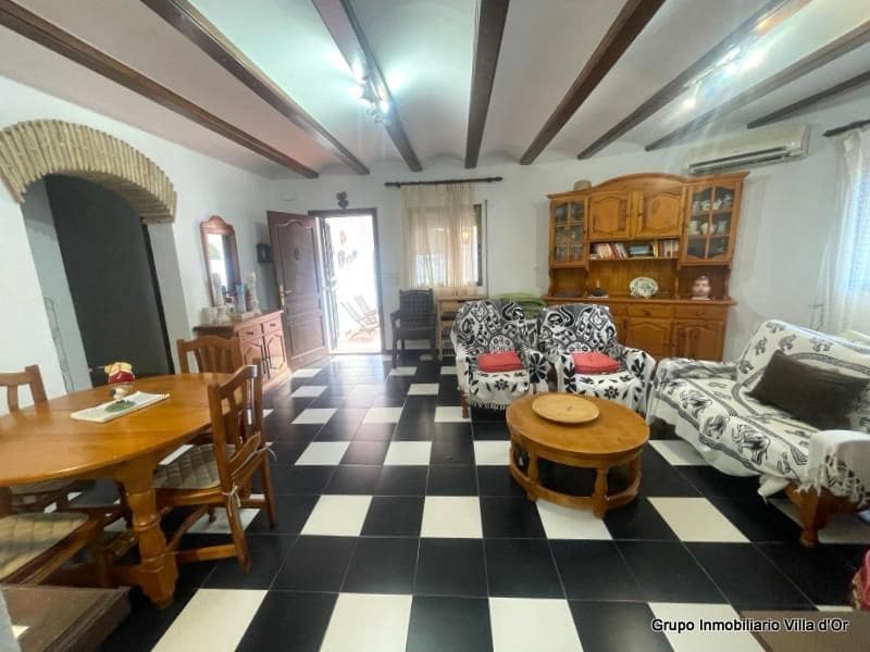 6 sovrum Villa till salu i Denia med pool - 598 000 € (Ref: 8787669)