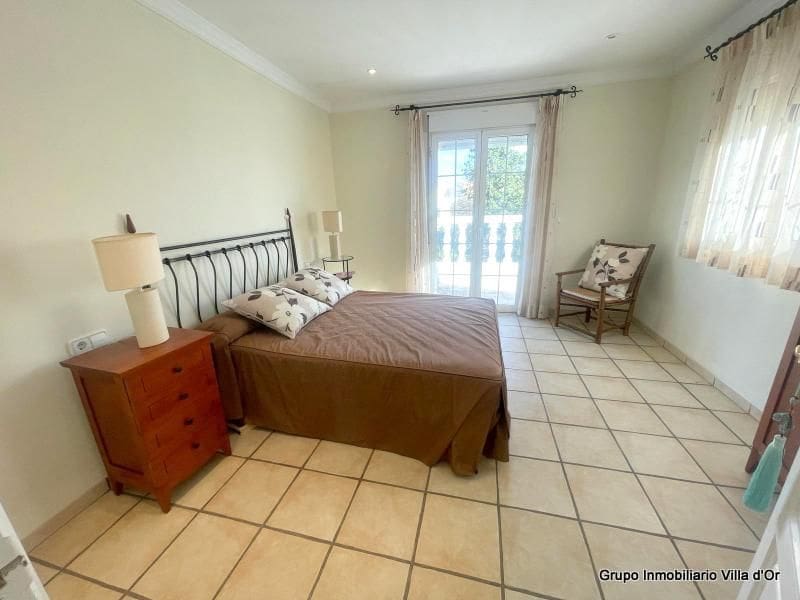 6 sovrum Villa till salu i Denia med pool - 598 000 € (Ref: 8787669)