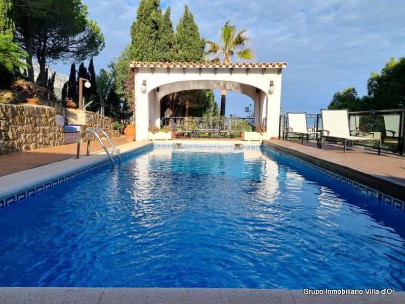 7 soveværelse Villa til salg i Denia med swimmingpool - € 1.700.000 (Ref: 8787670)