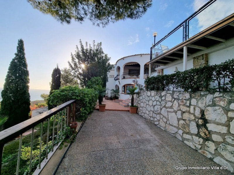 7 soveværelse Villa til salg i Denia med swimmingpool - € 1.700.000 (Ref: 8787670)