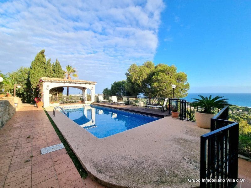 7 soveværelse Villa til salg i Denia med swimmingpool - € 1.500.000 (Ref: 8787670)