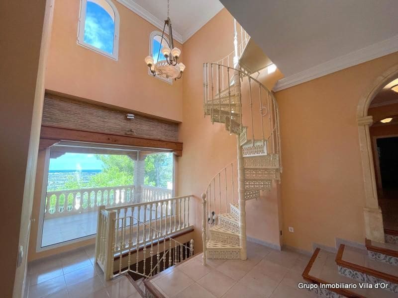 9 bedroom Villa for sale in Pedreguer - € 965,000 (Ref: 8787674)