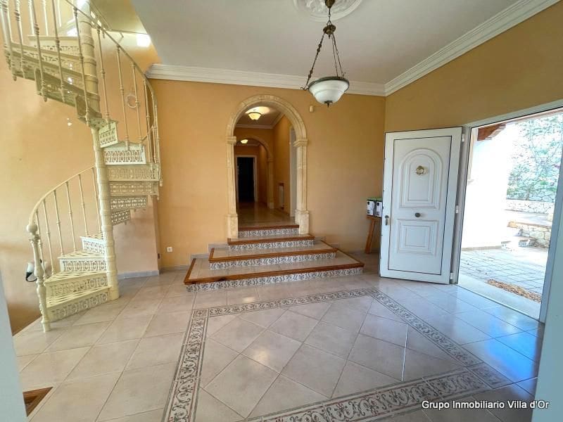 9 bedroom Villa for sale in Pedreguer - € 965,000 (Ref: 8787674)