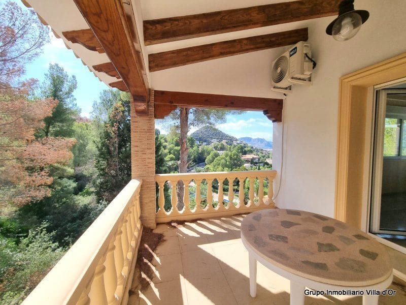 9 bedroom Villa for sale in Pedreguer - € 965,000 (Ref: 8787674)