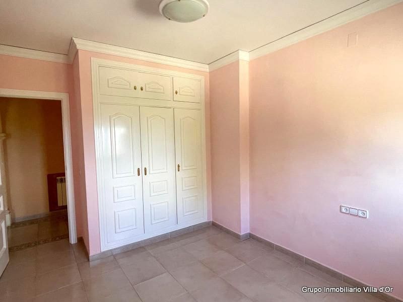 9 bedroom Villa for sale in Pedreguer - € 965,000 (Ref: 8787674)