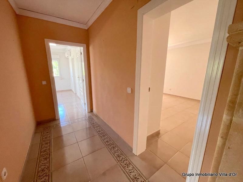 9 bedroom Villa for sale in Pedreguer - € 965,000 (Ref: 8787674)