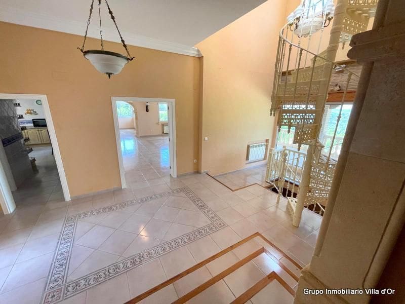 9 bedroom Villa for sale in Pedreguer - € 965,000 (Ref: 8787674)