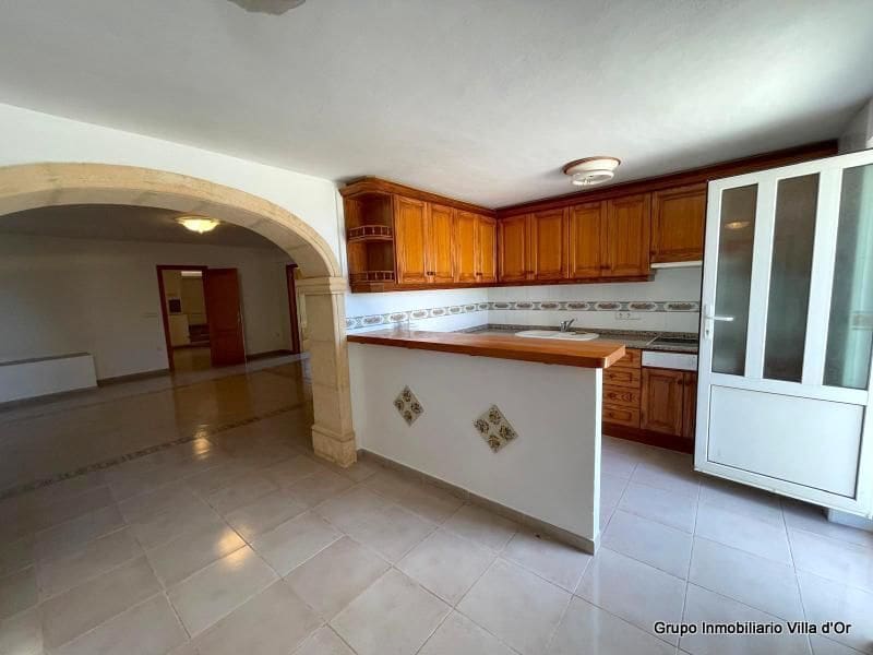 9 bedroom Villa for sale in Pedreguer - € 965,000 (Ref: 8787674)