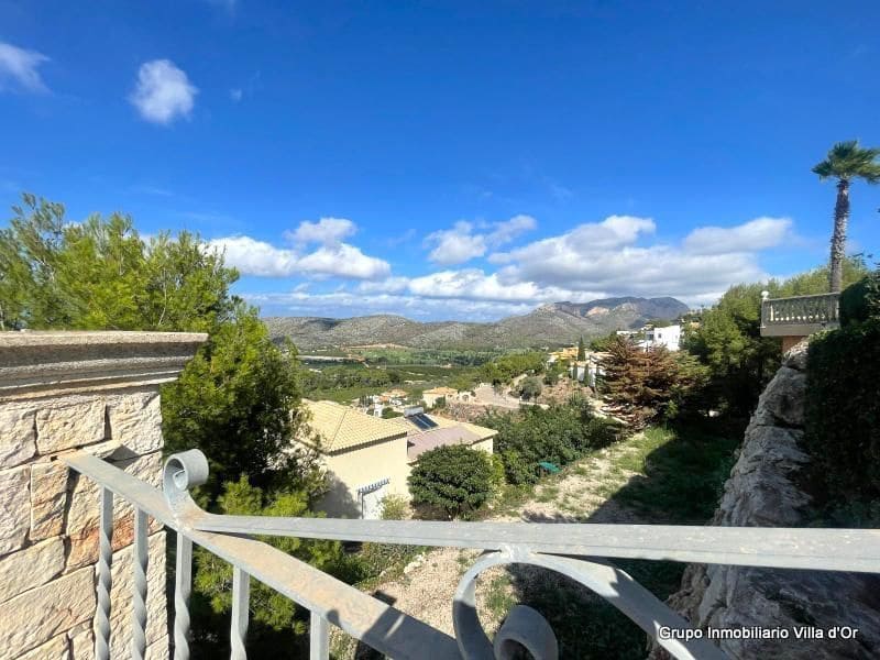 9 bedroom Villa for sale in Pedreguer - € 965,000 (Ref: 8787674)