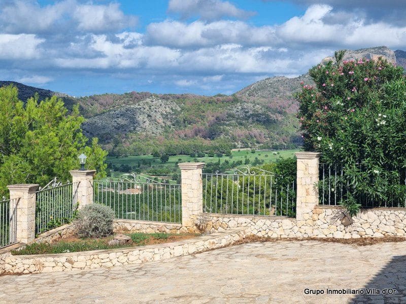 9 bedroom Villa for sale in Pedreguer - € 965,000 (Ref: 8787674)