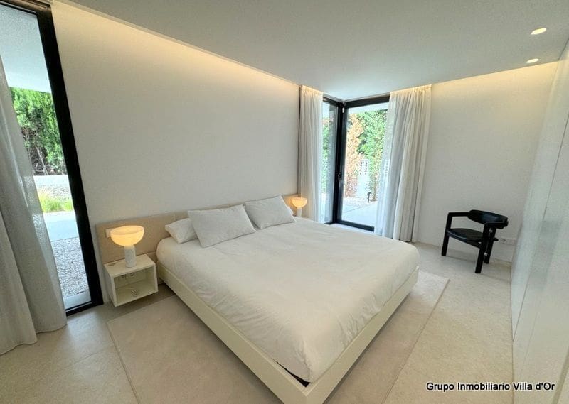 4 Zimmer Villa zu verkaufen in Denia mit Pool - 1.890.000 € (Ref: 8787684)