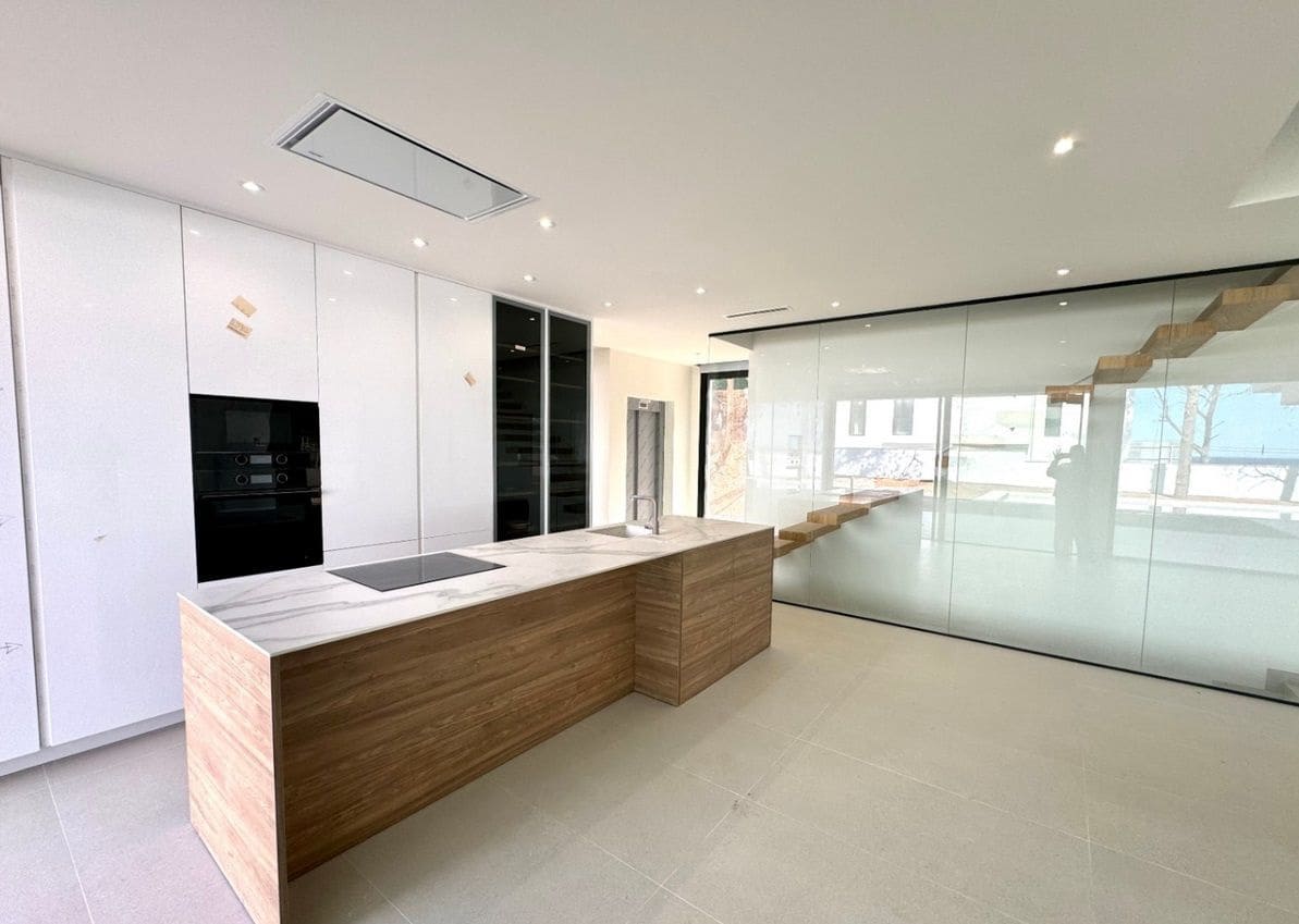 4 sypialnia Willa na sprzedaż w Denia z basenem - 2 400 000 € (Ref: 8787686)