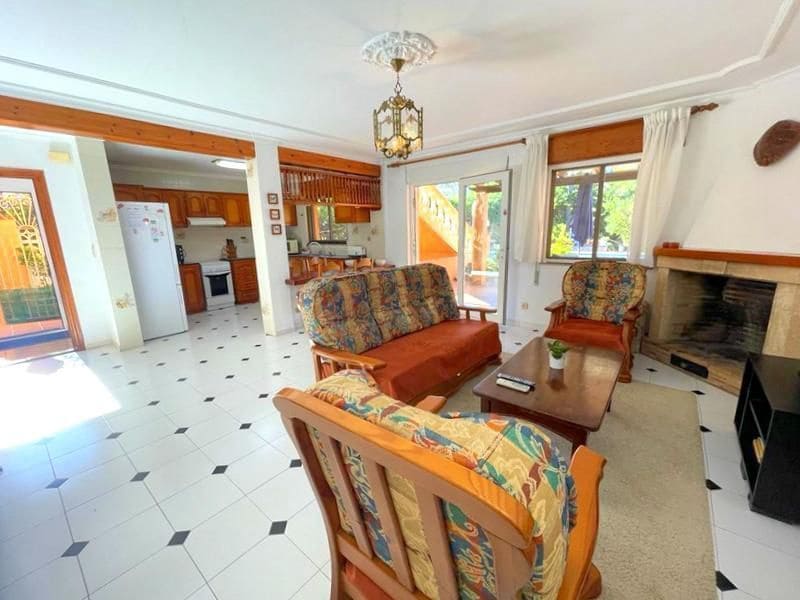 7 Zimmer Villa zu verkaufen in Denia mit Pool - 530.000 € (Ref: 8787705)