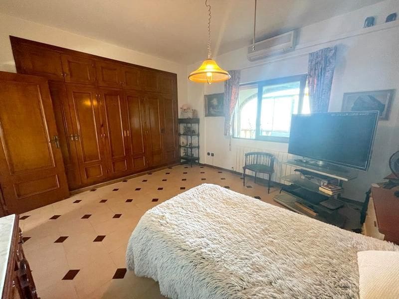 7 Zimmer Villa zu verkaufen in Denia mit Pool - 530.000 € (Ref: 8787705)