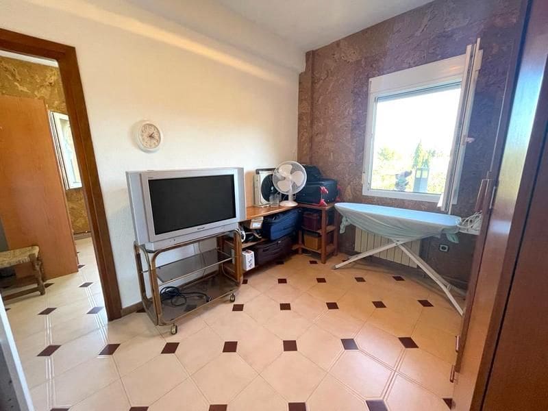 7 Zimmer Villa zu verkaufen in Denia mit Pool - 530.000 € (Ref: 8787705)