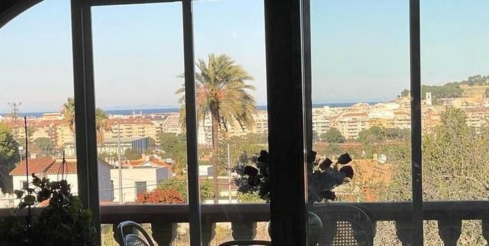 7 Zimmer Villa zu verkaufen in Denia mit Pool - 530.000 € (Ref: 8787705)