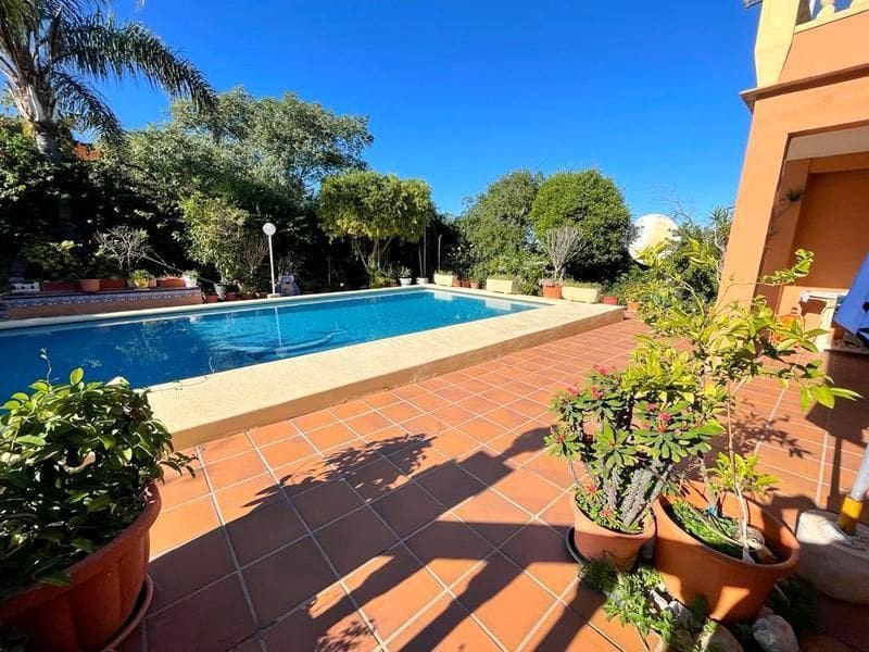 7 Zimmer Villa zu verkaufen in Denia mit Pool - 530.000 € (Ref: 8787705)
