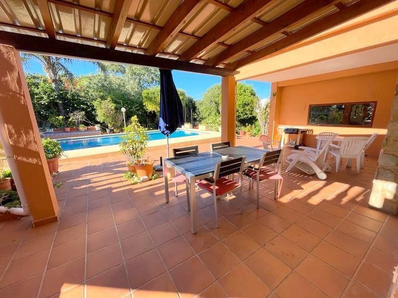 7 Zimmer Villa zu verkaufen in Denia mit Pool - 530.000 € (Ref: 8787705)
